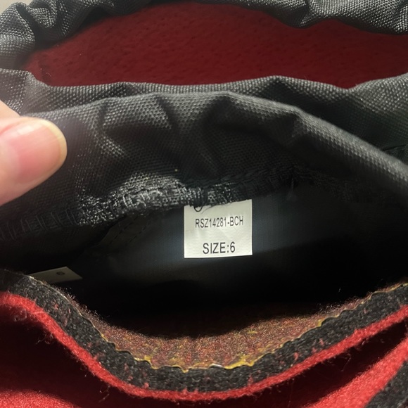 BNWT Size 6 Kamik winter boots - Picture 14 of 14